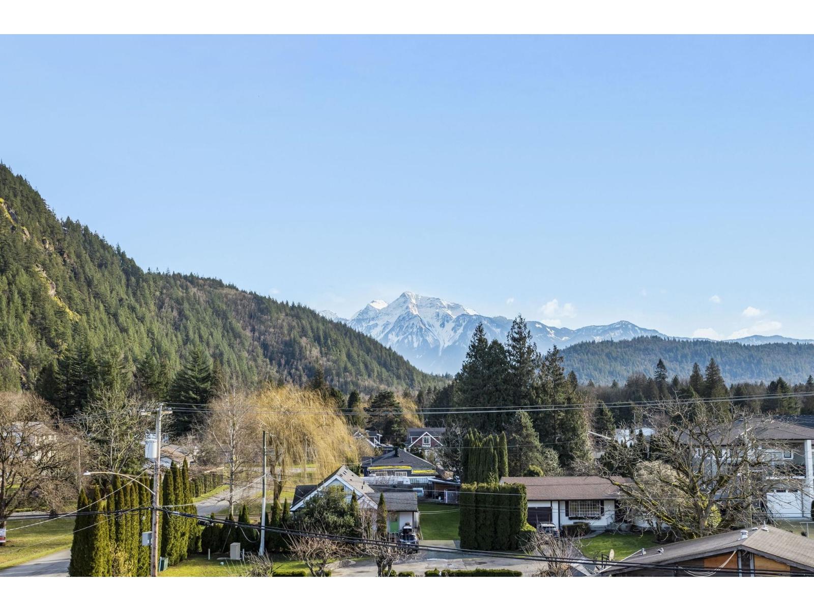 307 470 ESPLANADE AVENUE, Harrison Hot Springs, Harrison Hot Springs