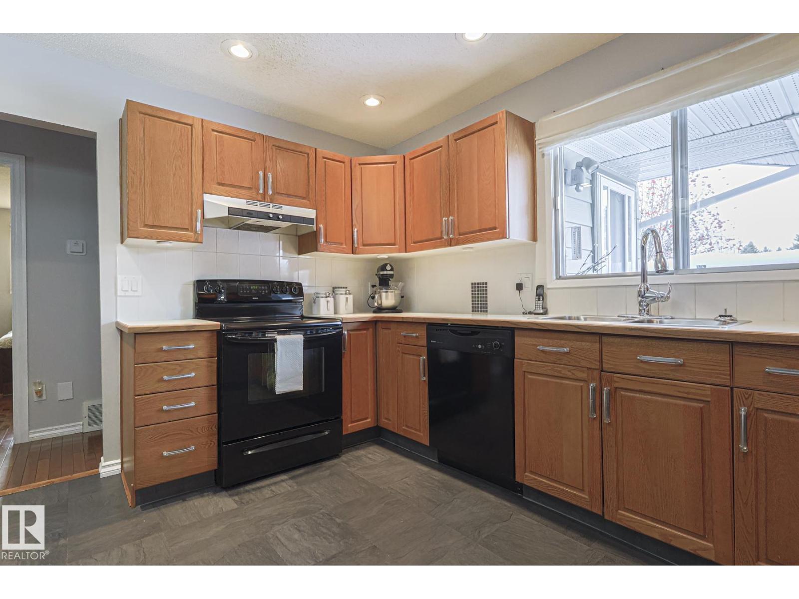 213 GROVELAND PL, Sherwood Park