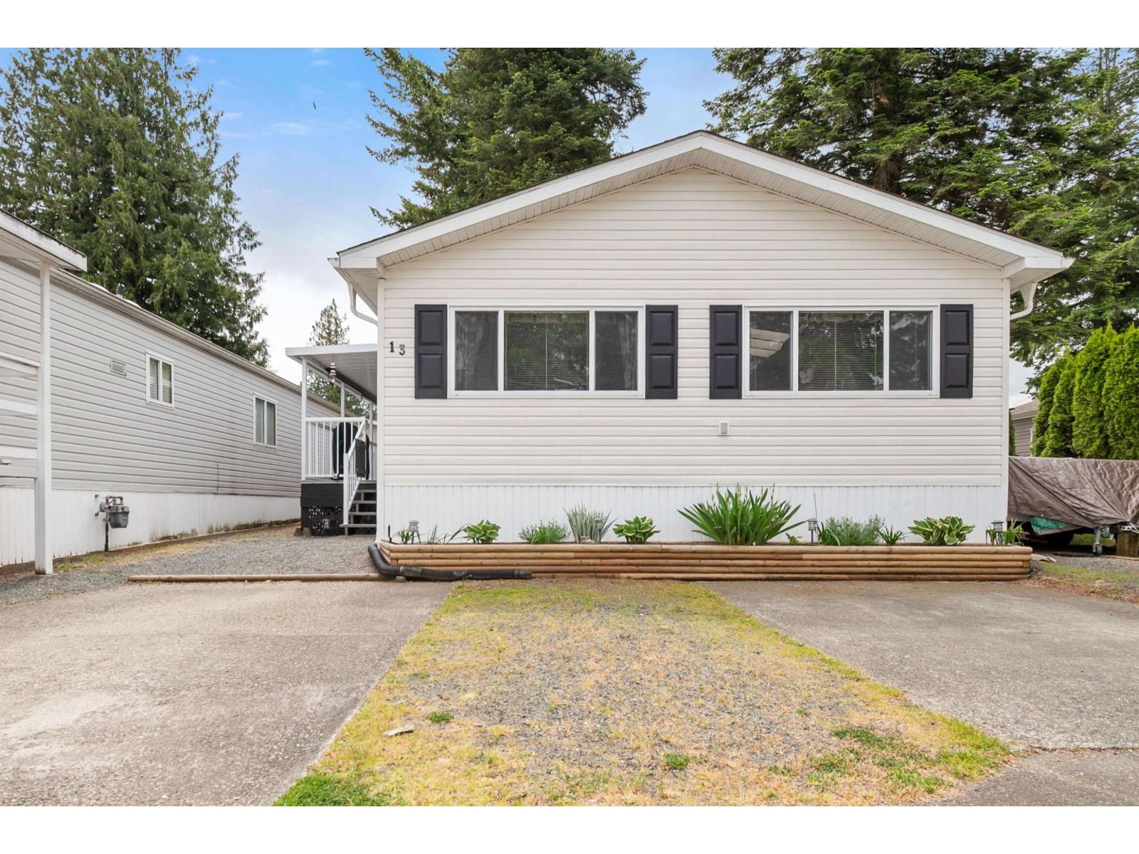 13 6338 VEDDER ROAD, Sardis South