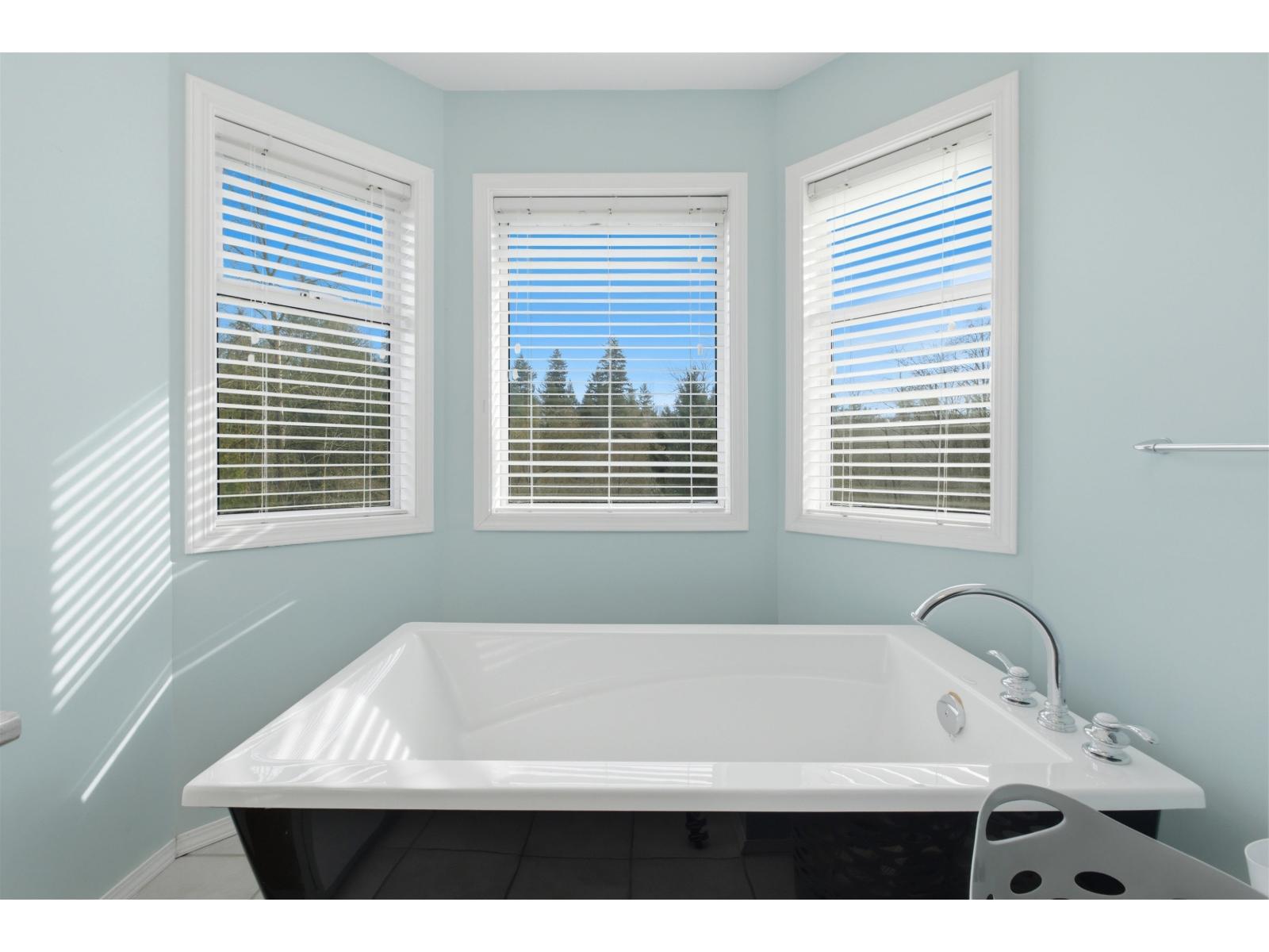 4570 MAYSFIELD CRESCENT, Langley