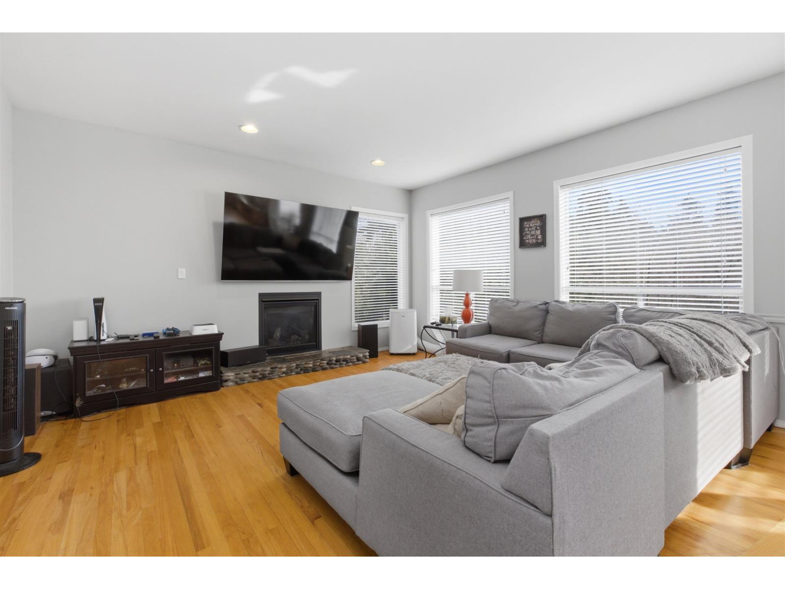 4570 MAYSFIELD CRESCENT, Langley