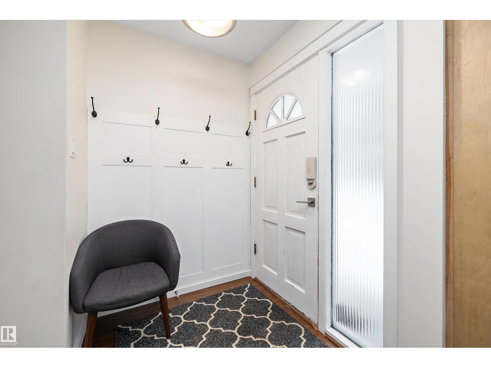 Single Family House Bungalow for Sale in  BEACON CR St. Albert 