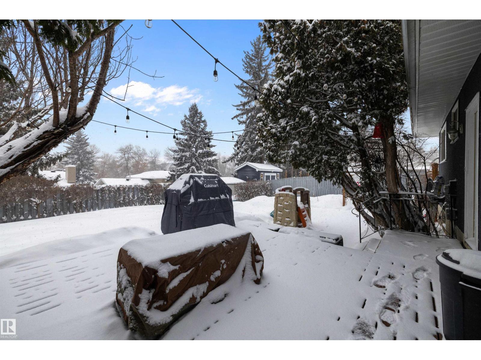 Single Family House Bungalow for Sale in  BEACON CR St. Albert 