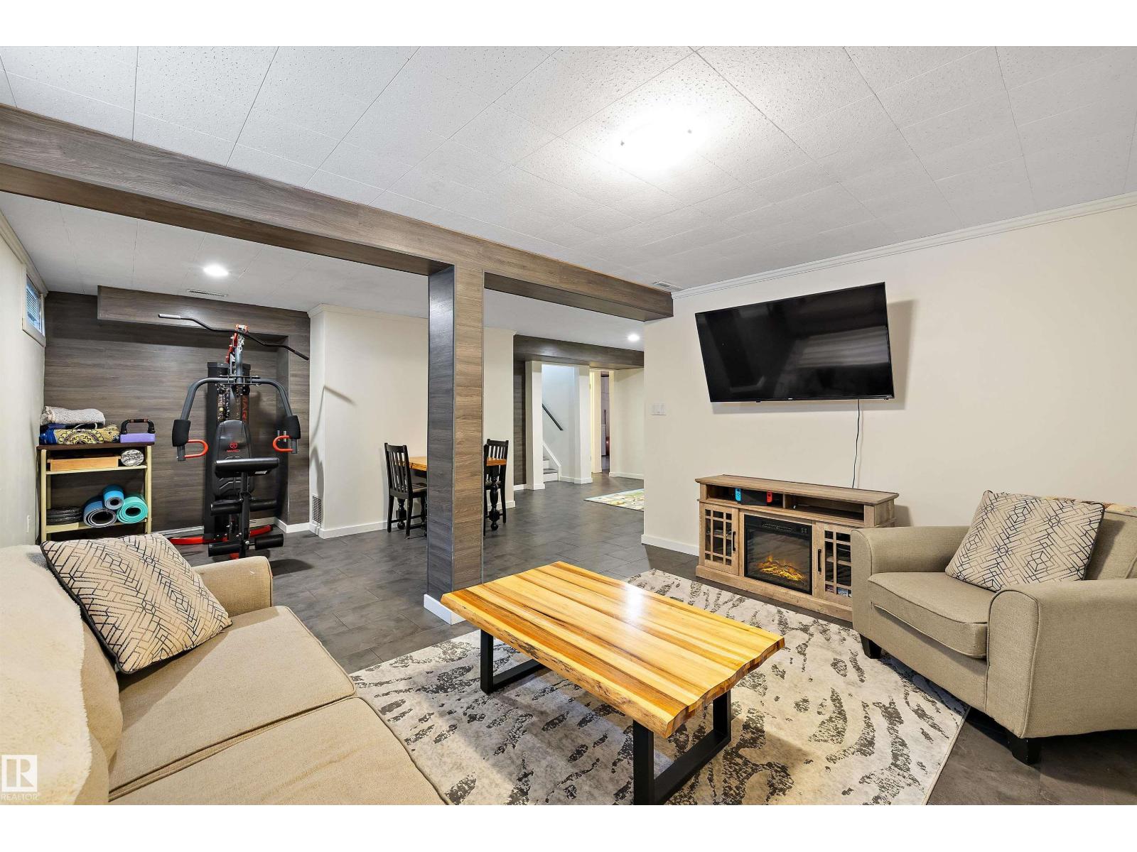 Single Family House Bungalow for Sale in  BEACON CR St. Albert 