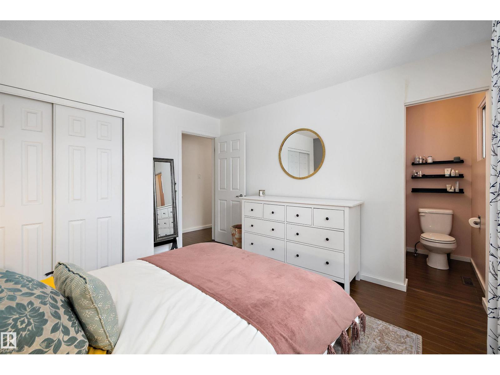 Single Family House Bungalow for Sale in  BEACON CR St. Albert 