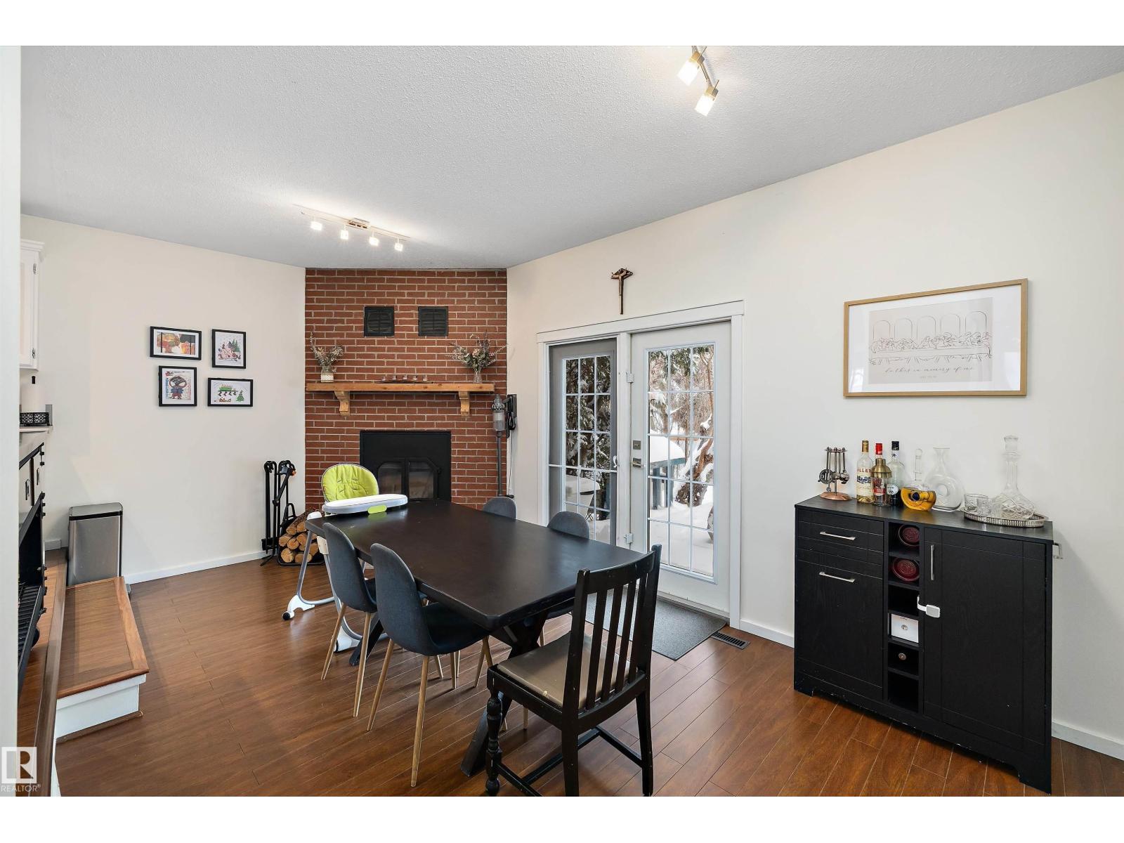 Single Family House Bungalow for Sale in  BEACON CR St. Albert 