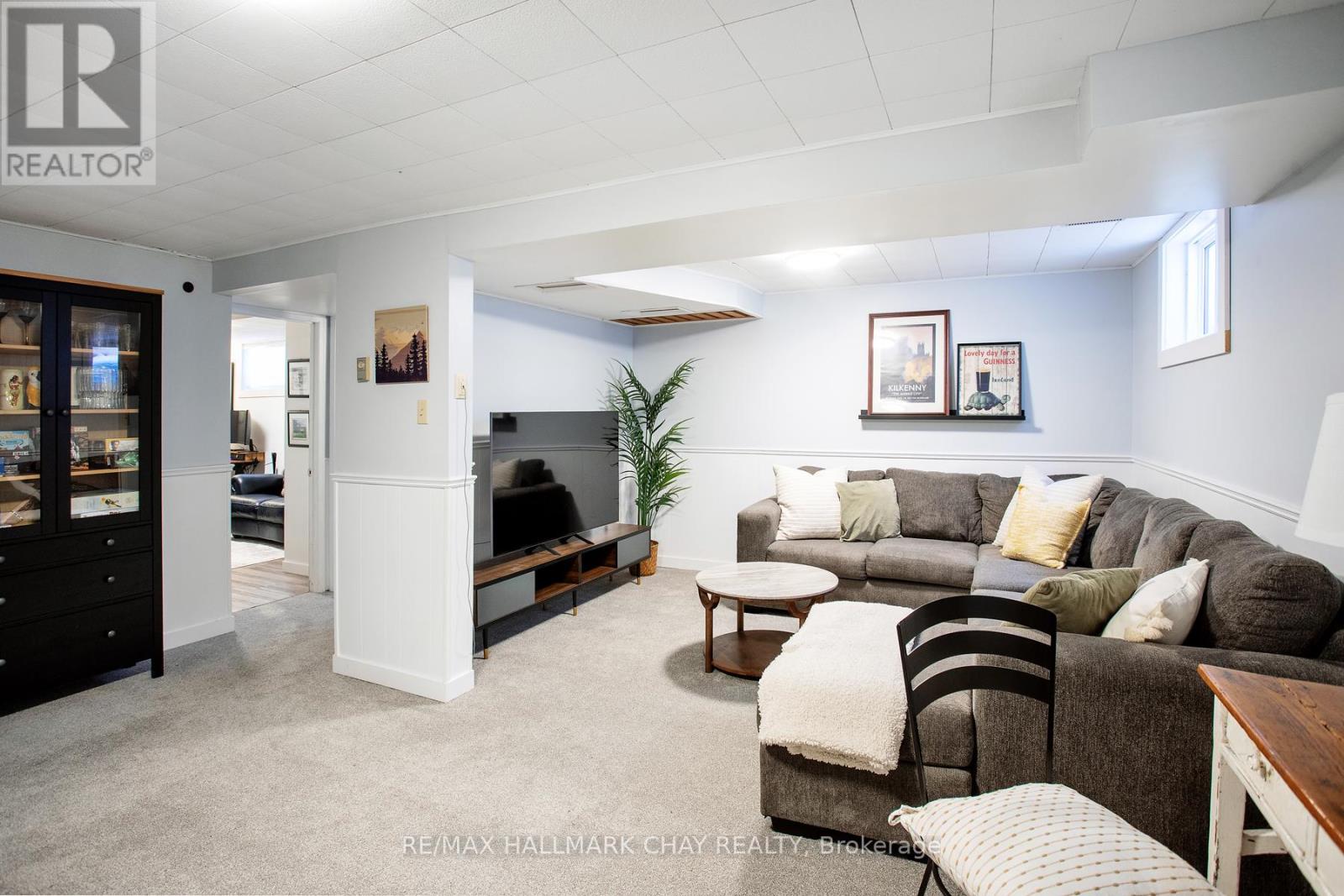 Single Family House Bungalow for Sale in  GEDDES CRESCENT Barrie (Northwest) 