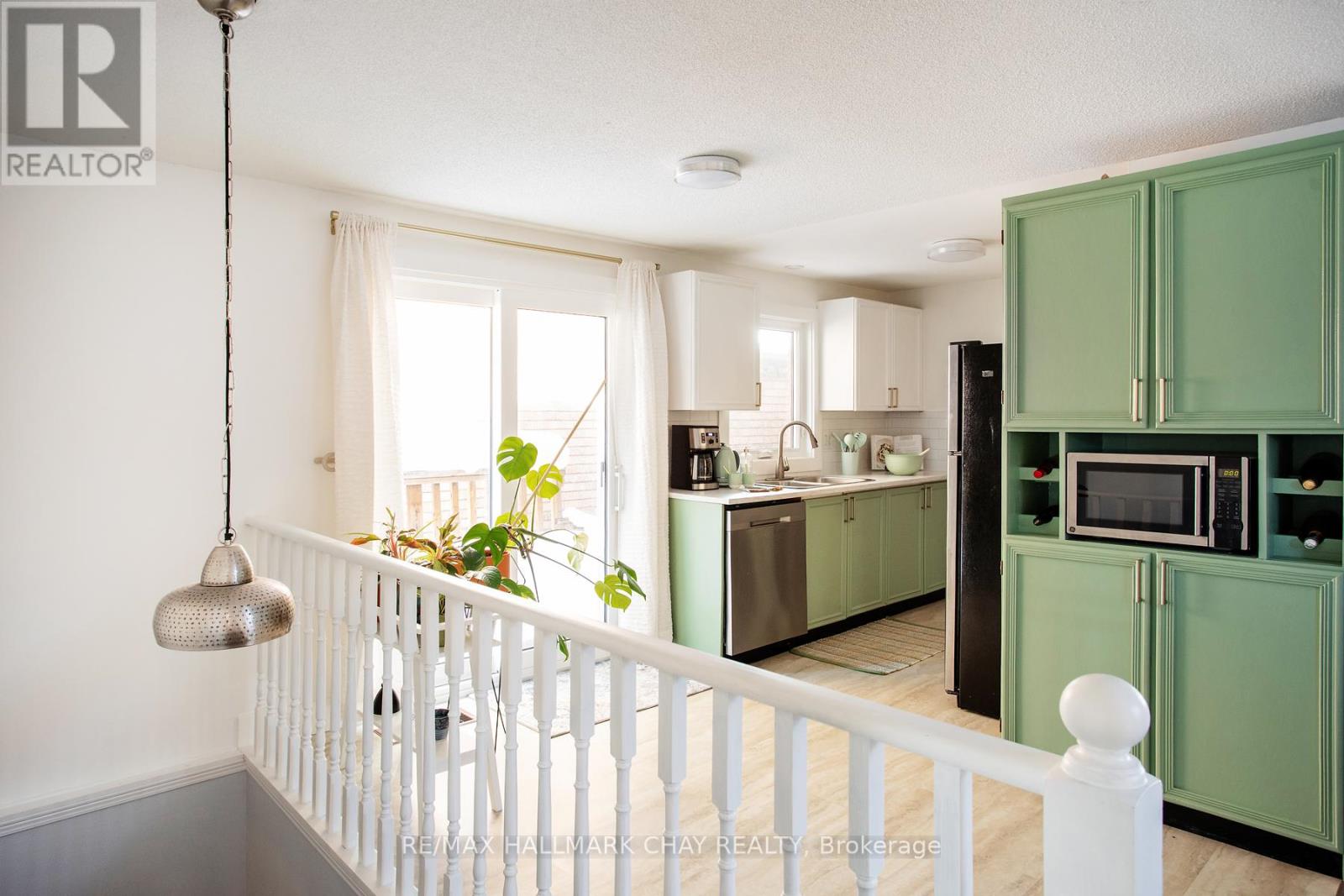 Single Family House Bungalow for Sale in  GEDDES CRESCENT Barrie (Northwest) 