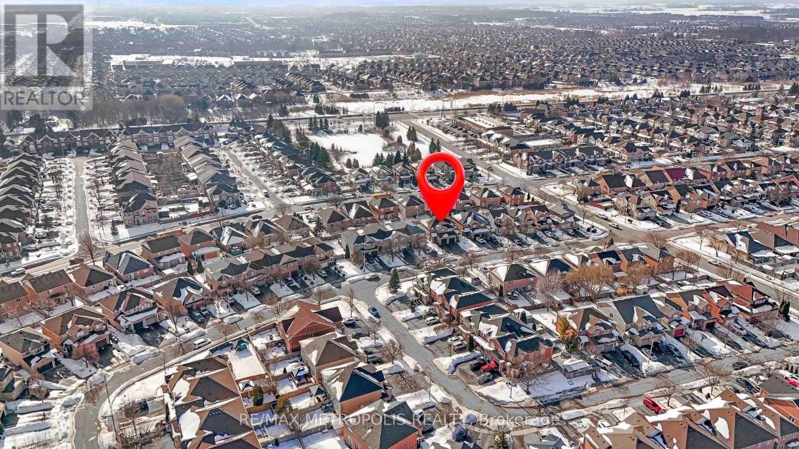 16 TWIN PINES CRESCENT - Photo 5 of 46, Brampton (Northwest Sandalwood Parkway), Ontario