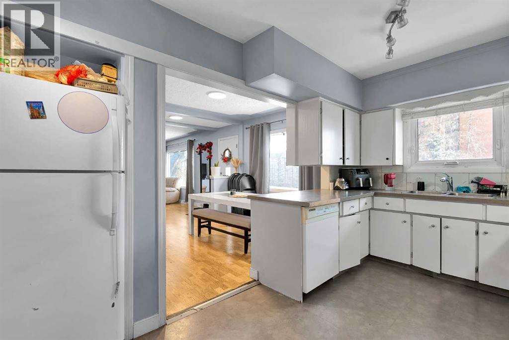 4617 Stanley Road SW Photo 21 - Calgary Real Estate