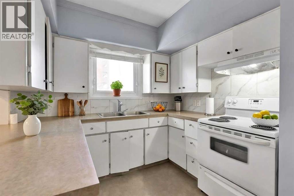 4617 Stanley Road SW Photo 7 - Calgary Real Estate