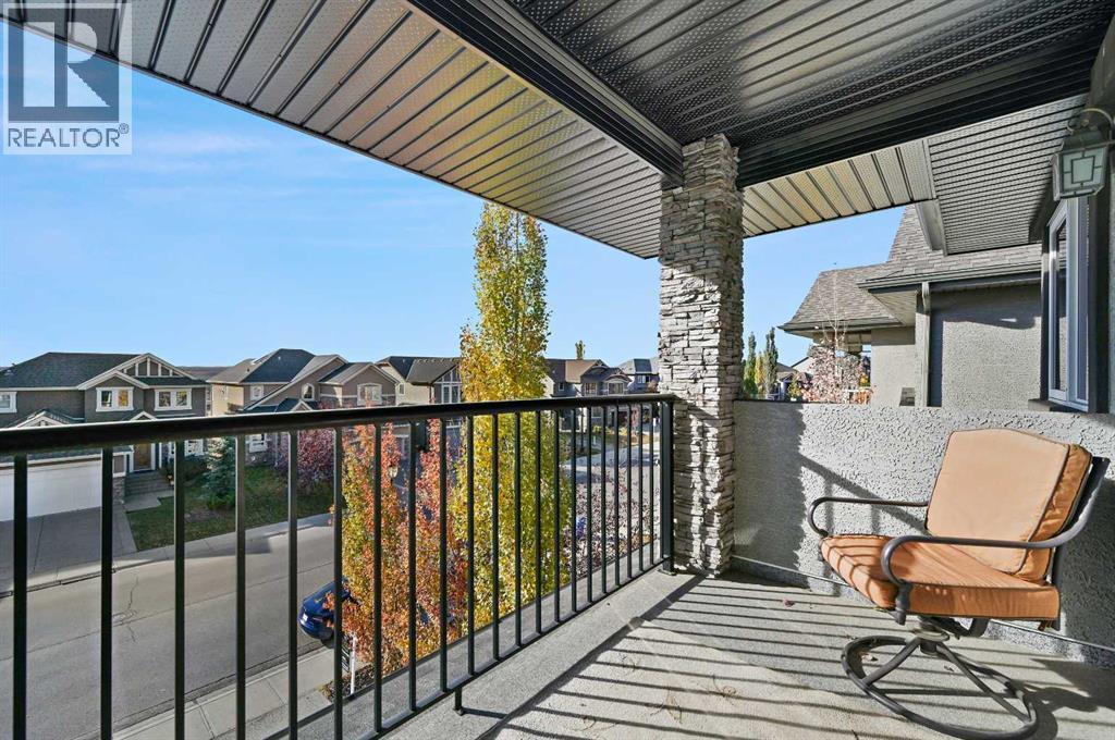 Single Family House for Sale in  Springbluff Boulevard SW Springbank Hill Calgary 