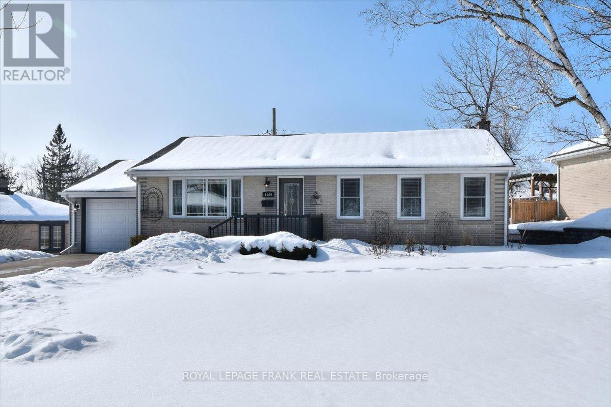 1369 ARMSTRONG DRIVE - Photo 2 of 29, Peterborough (Town Ward 3), Ontario