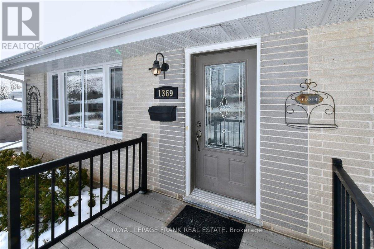 1369 ARMSTRONG DRIVE - Photo 3 of 29, Peterborough (Town Ward 3), Ontario