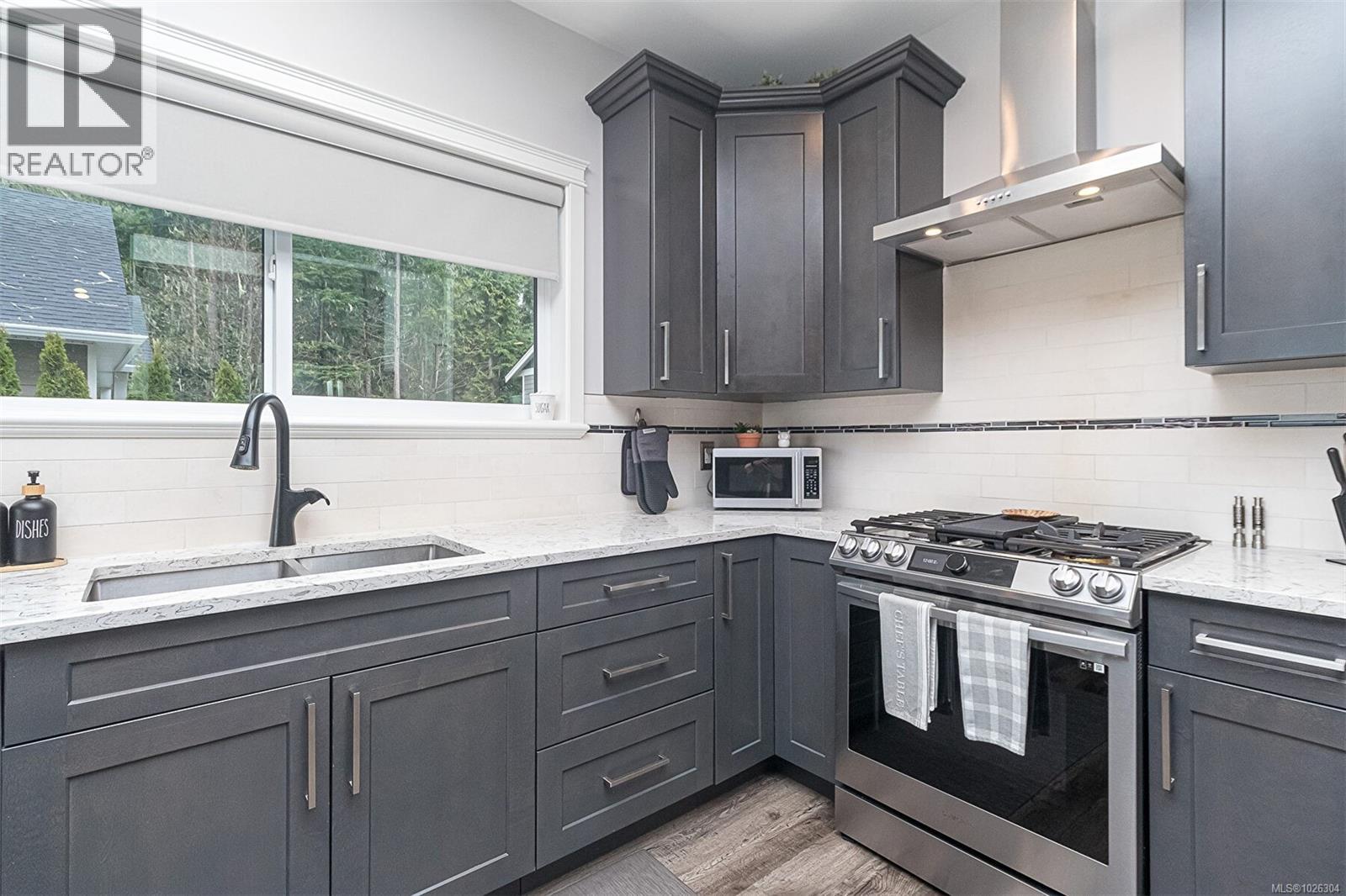  1996 Glenidle Road, Sooke