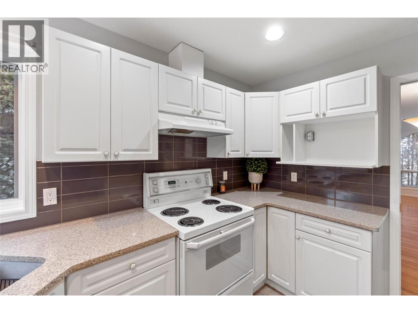 1869 MCKINLEY Court, Kamloops