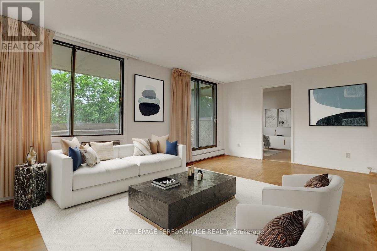 #404 415 GREENVIEW AVENUE - 12