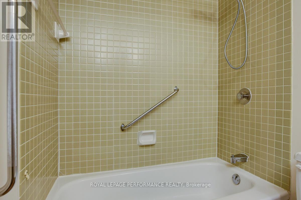 ensuite bath