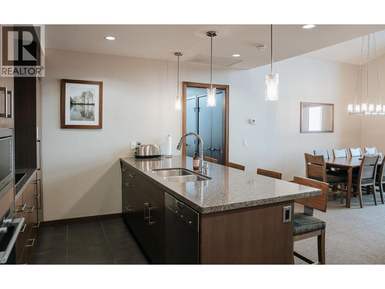 2950 Camozzi Road Unit# 1501, Revelstoke