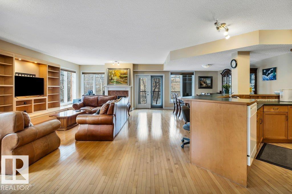 #201 9819 96A ST NW, Edmonton