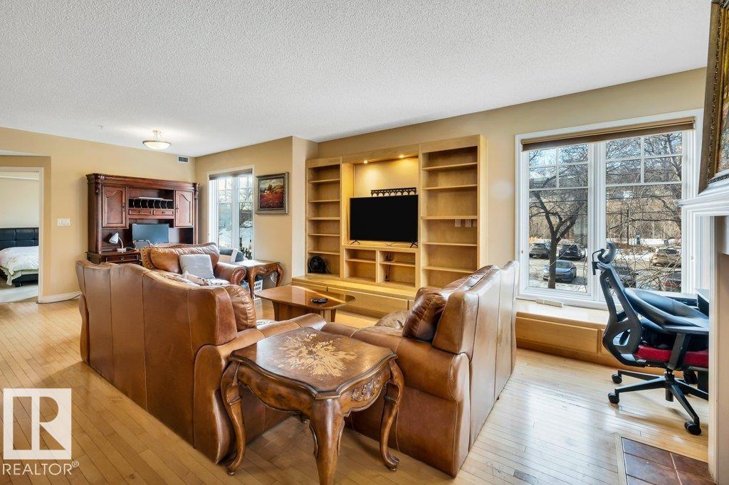 #201 9819 96A ST NW, Edmonton