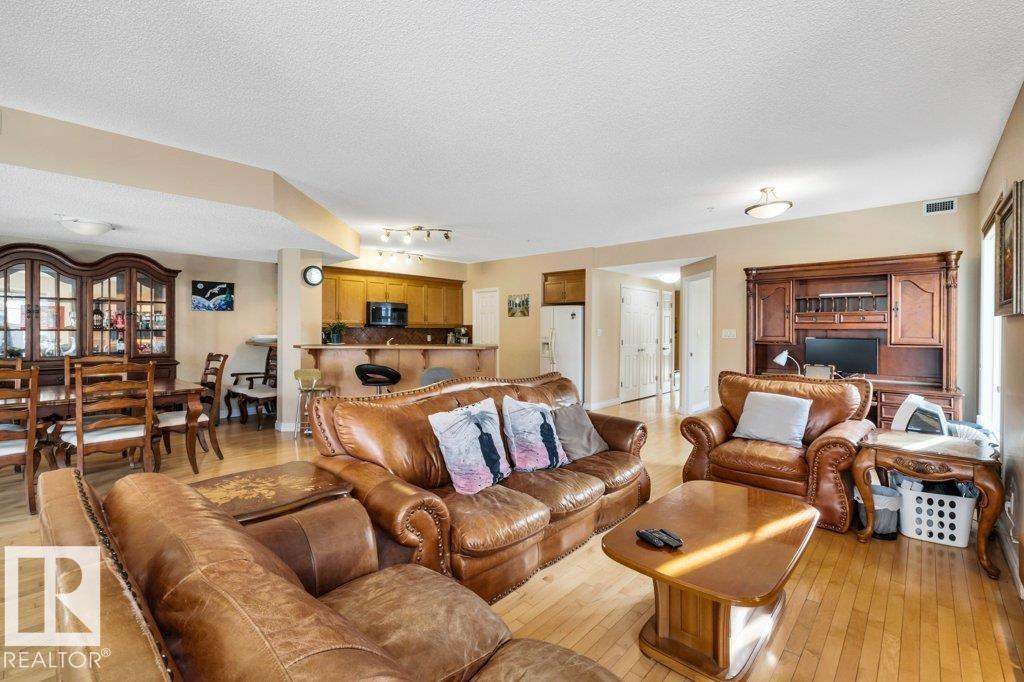 #201 9819 96A ST NW, Edmonton