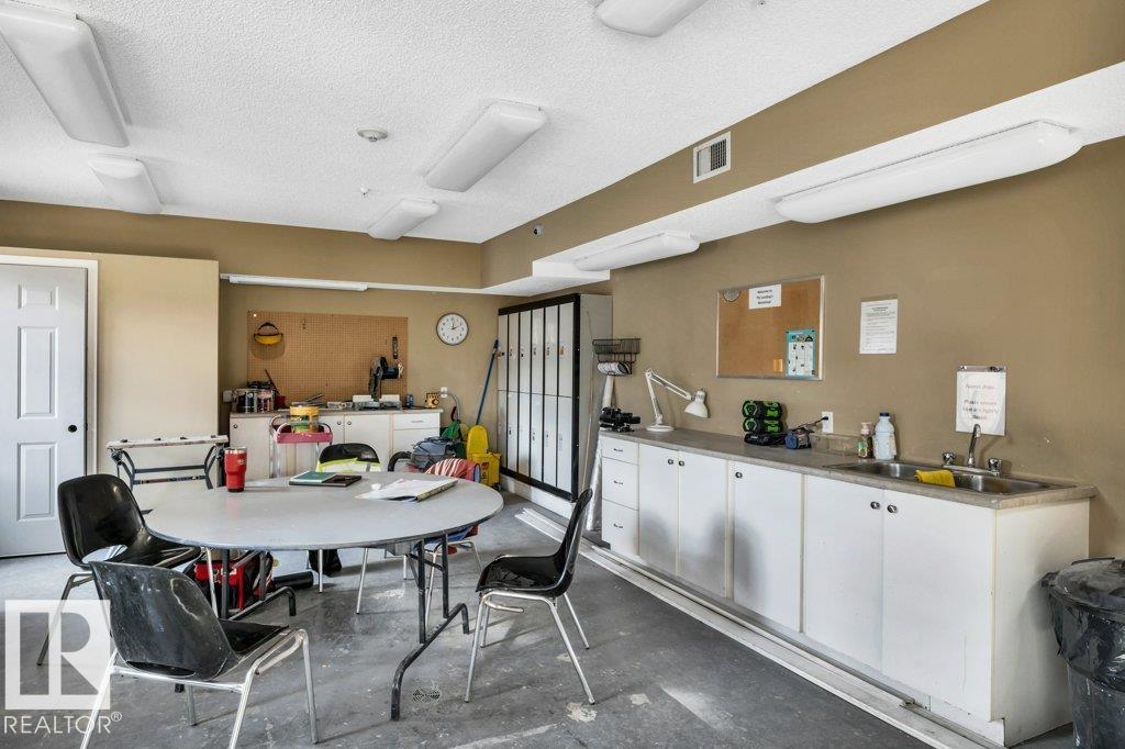 #201 9819 96A ST NW, Edmonton