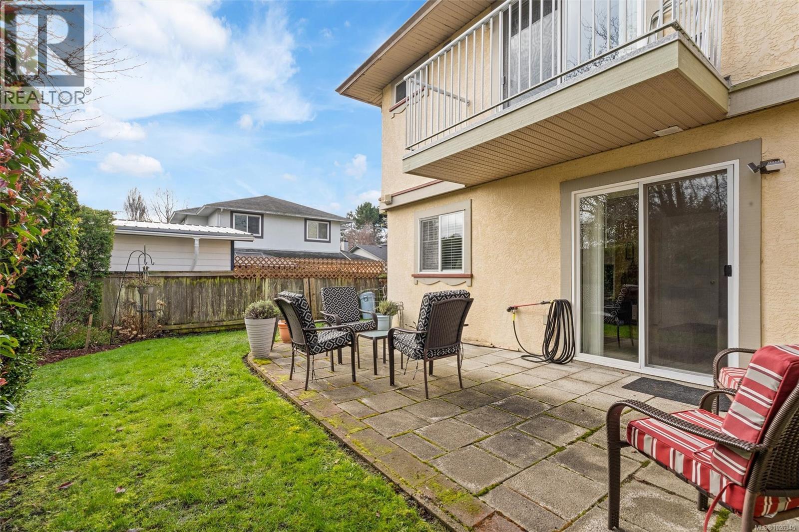 7 2715 Shelbourne Street, Victoria