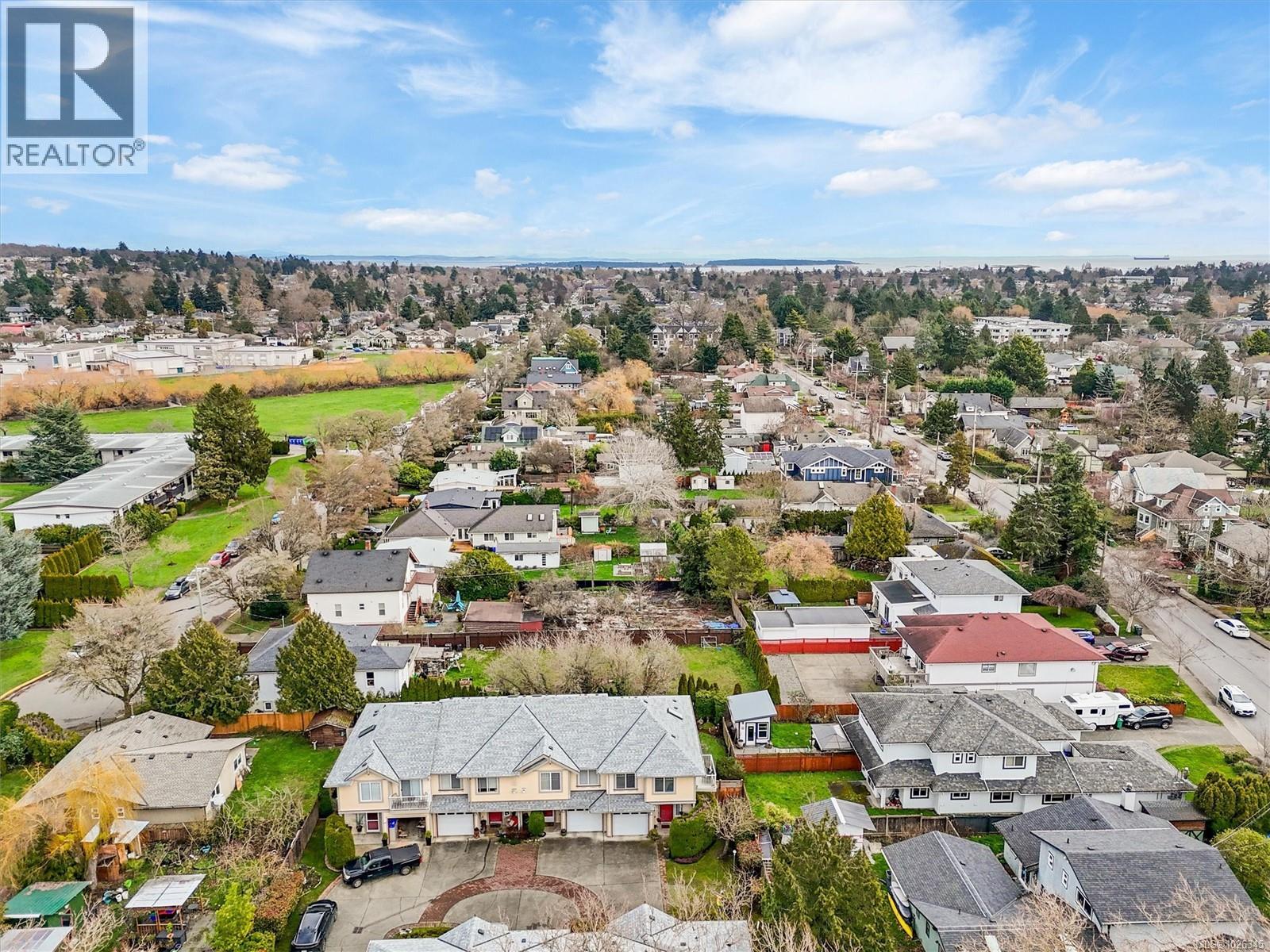 7 2715 Shelbourne Street, Victoria