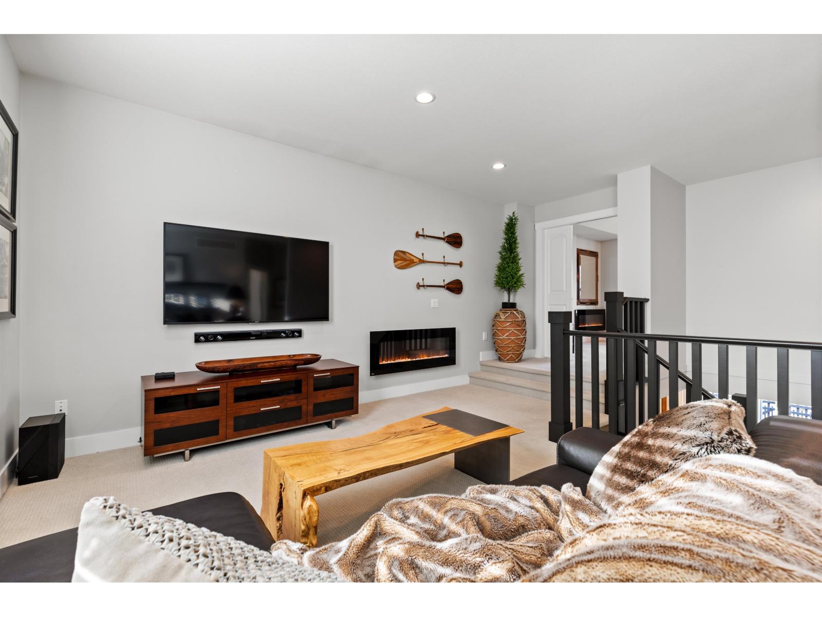 14279 37 AVENUE, Surrey