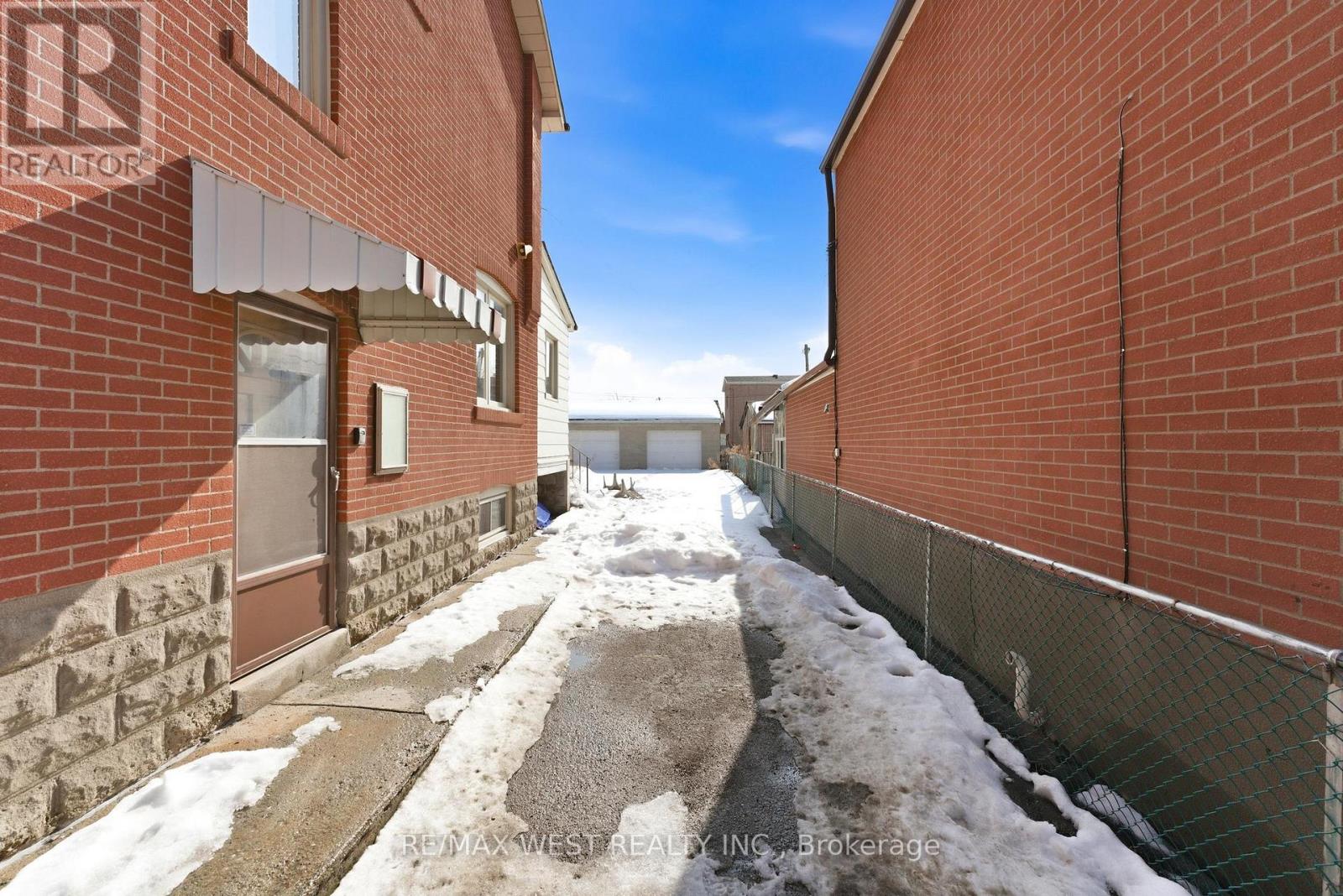 151 ASCOT AVENUE - 2