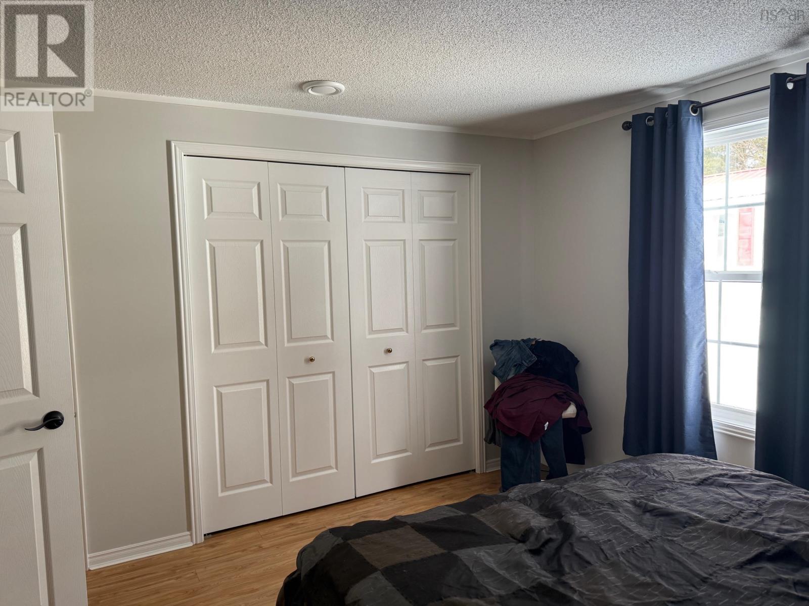 Property 26 of 30 of 174 Sherbrooke Avenue