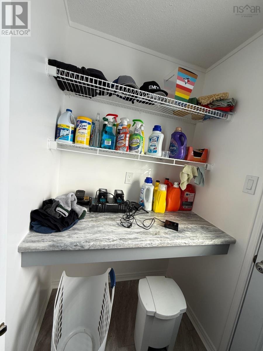 Property 23 of 30 of 174 Sherbrooke Avenue