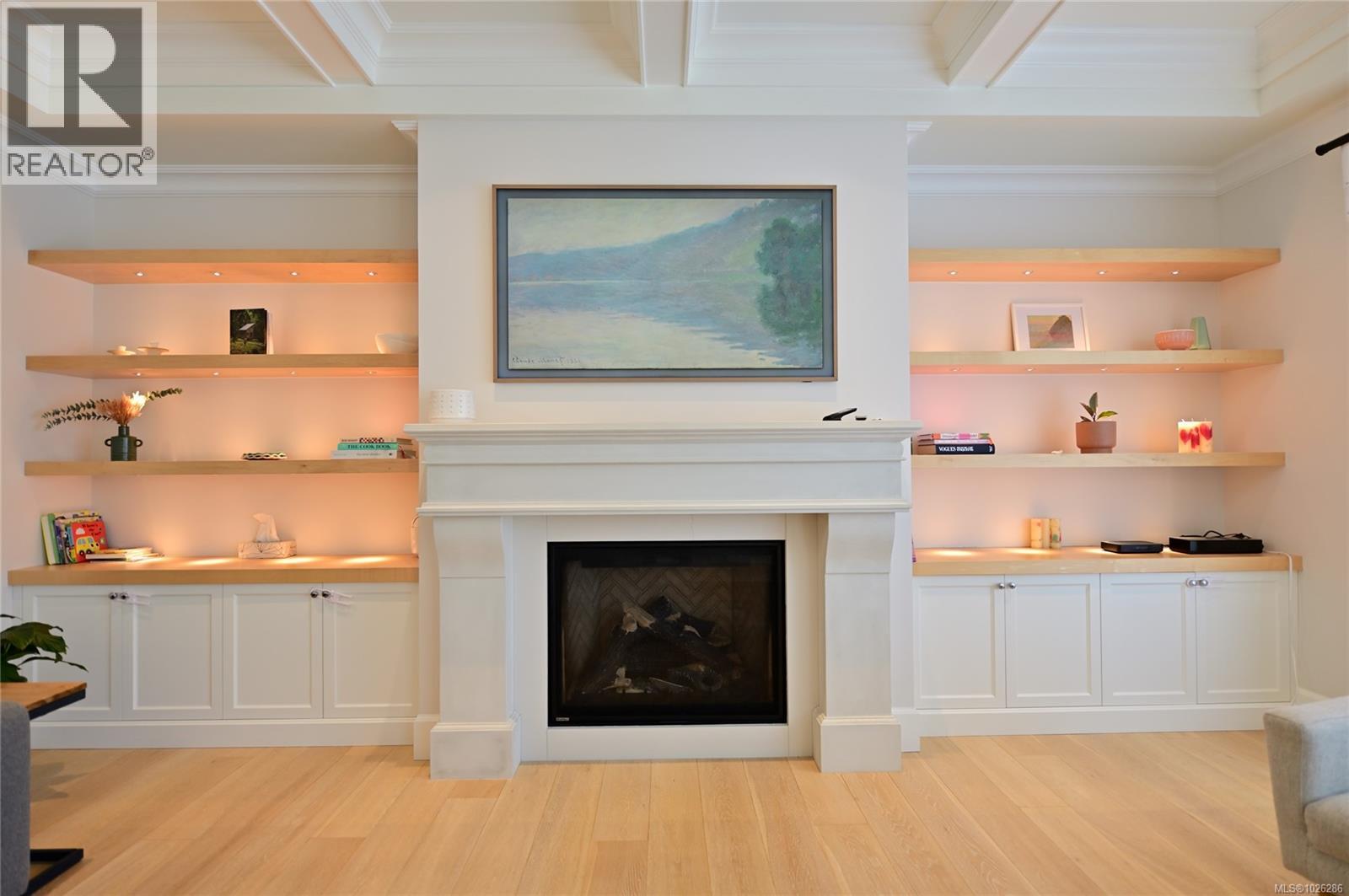  2777 Dewdney Avenue, Oak Bay