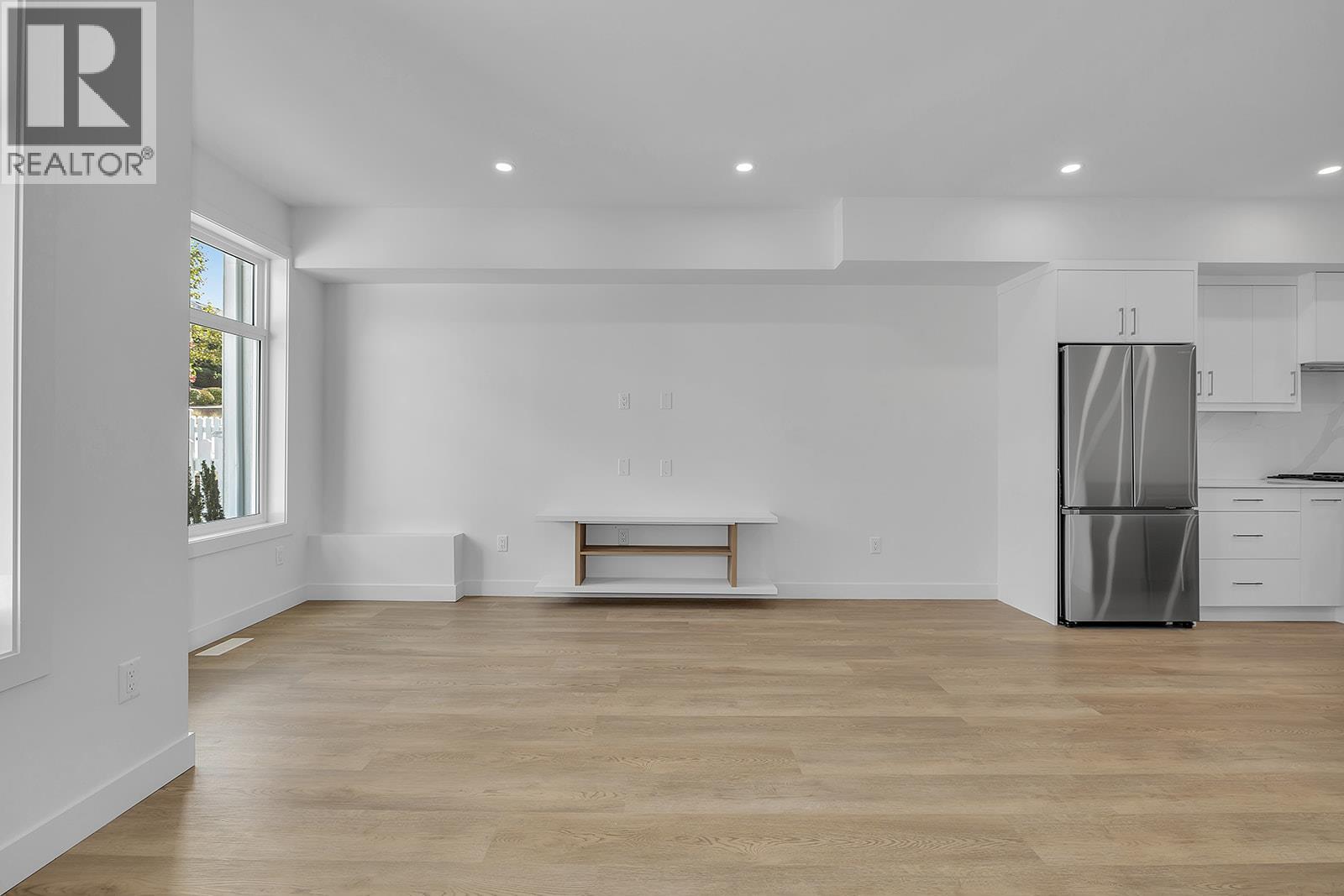 121 5300 Main Street, Kelowna