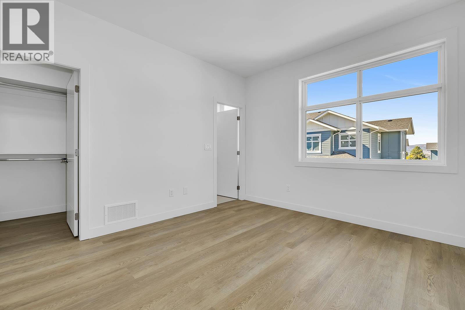 121 5300 Main Street, Kelowna