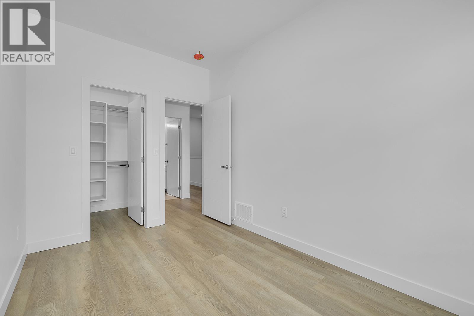 121 5300 Main Street, Kelowna