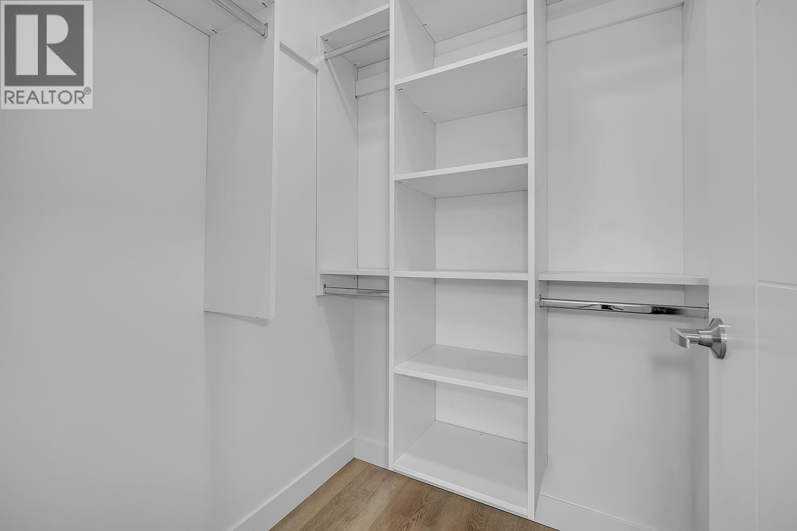 121 5300 Main Street, Kelowna