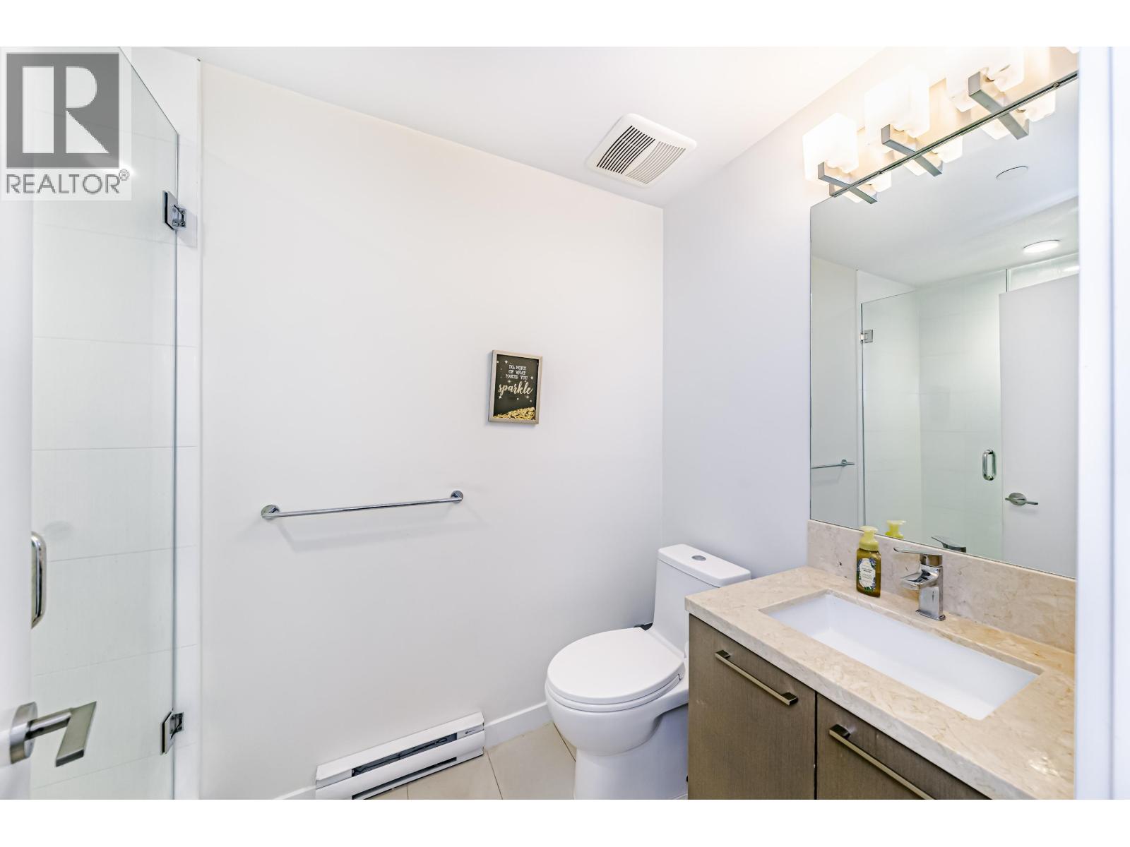 102 28 E ROYAL AVENUE, New Westminster