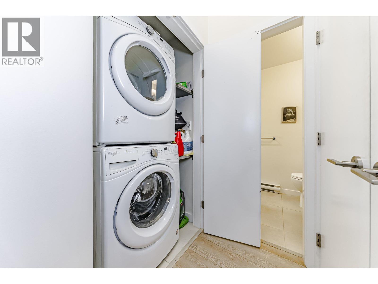 102 28 E ROYAL AVENUE, New Westminster