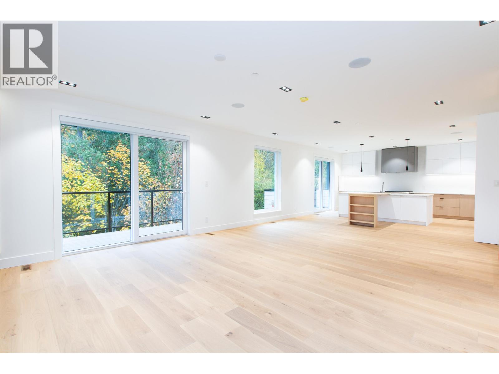 39 3385 MAMQUAM ROAD, Squamish