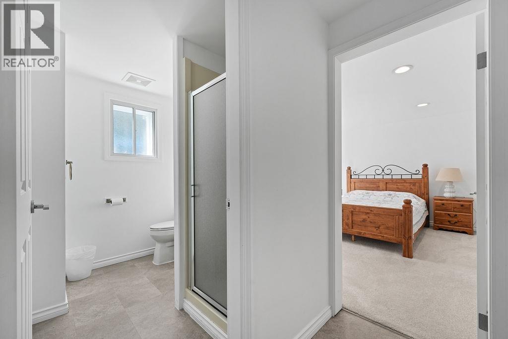 685 KING GEORGES WAY, West Vancouver