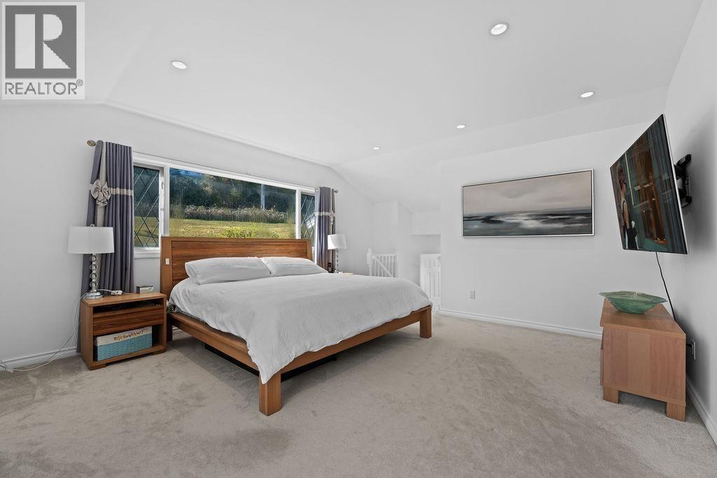 685 KING GEORGES WAY, West Vancouver