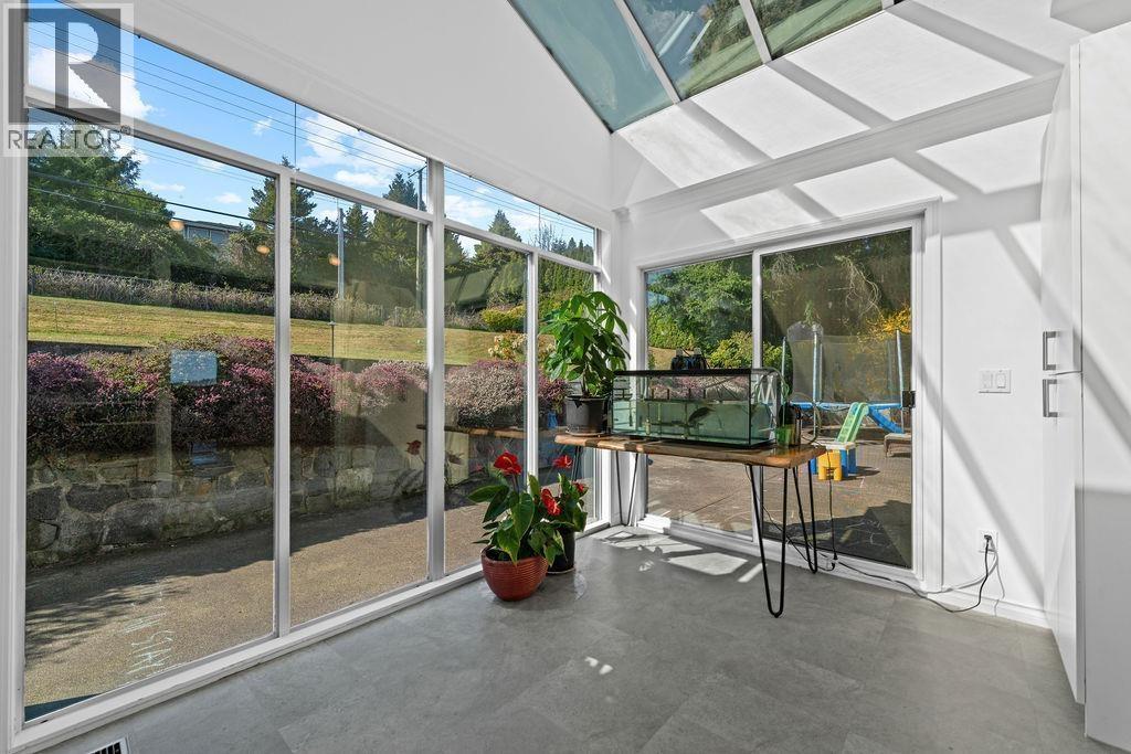 685 KING GEORGES WAY, West Vancouver