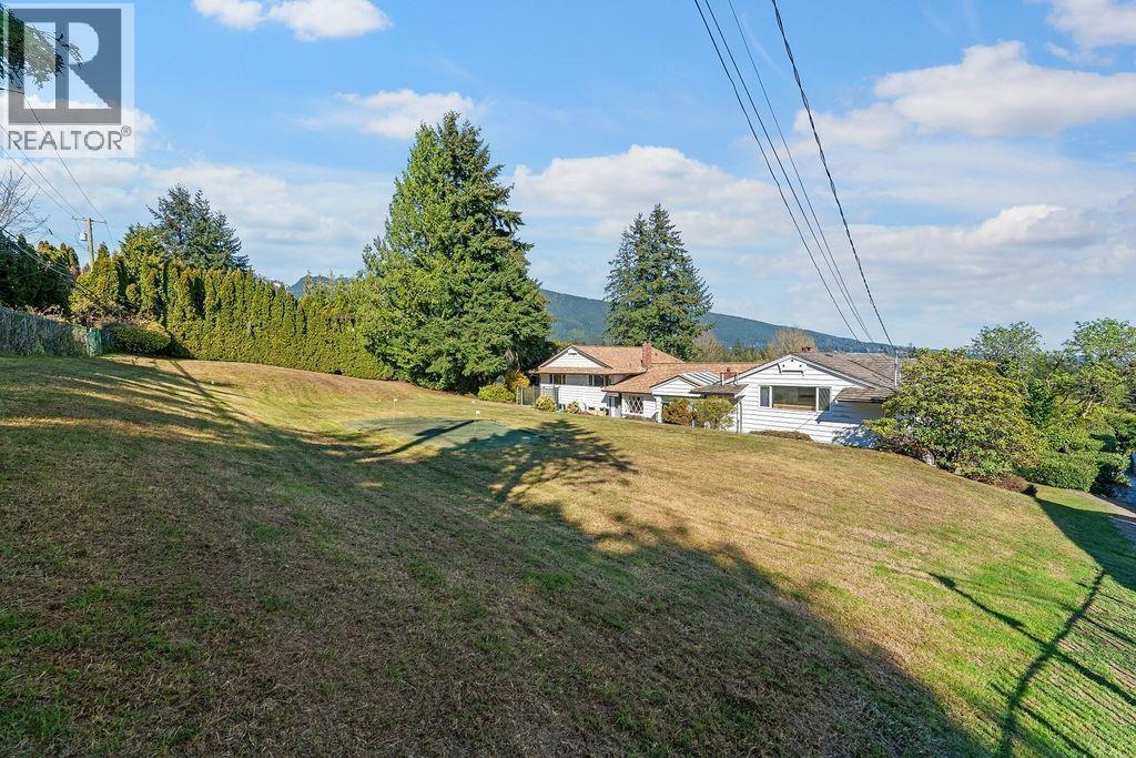 685 KING GEORGES WAY, West Vancouver