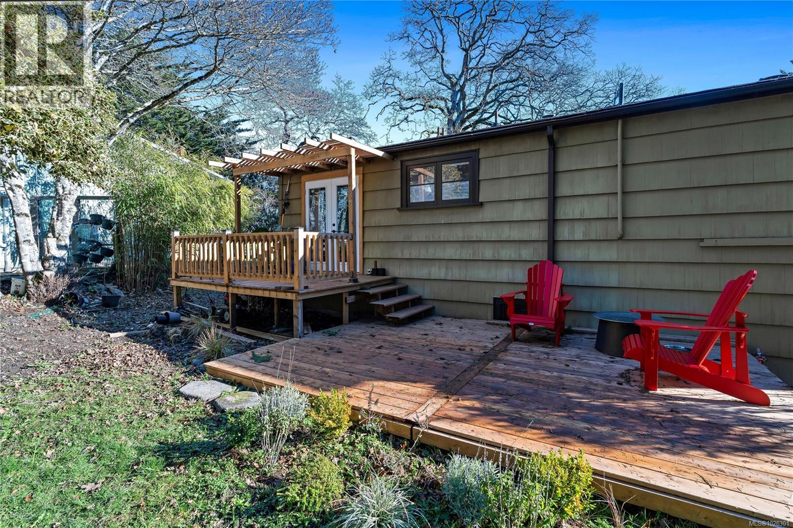  3580 Doncaster Drive, Saanich