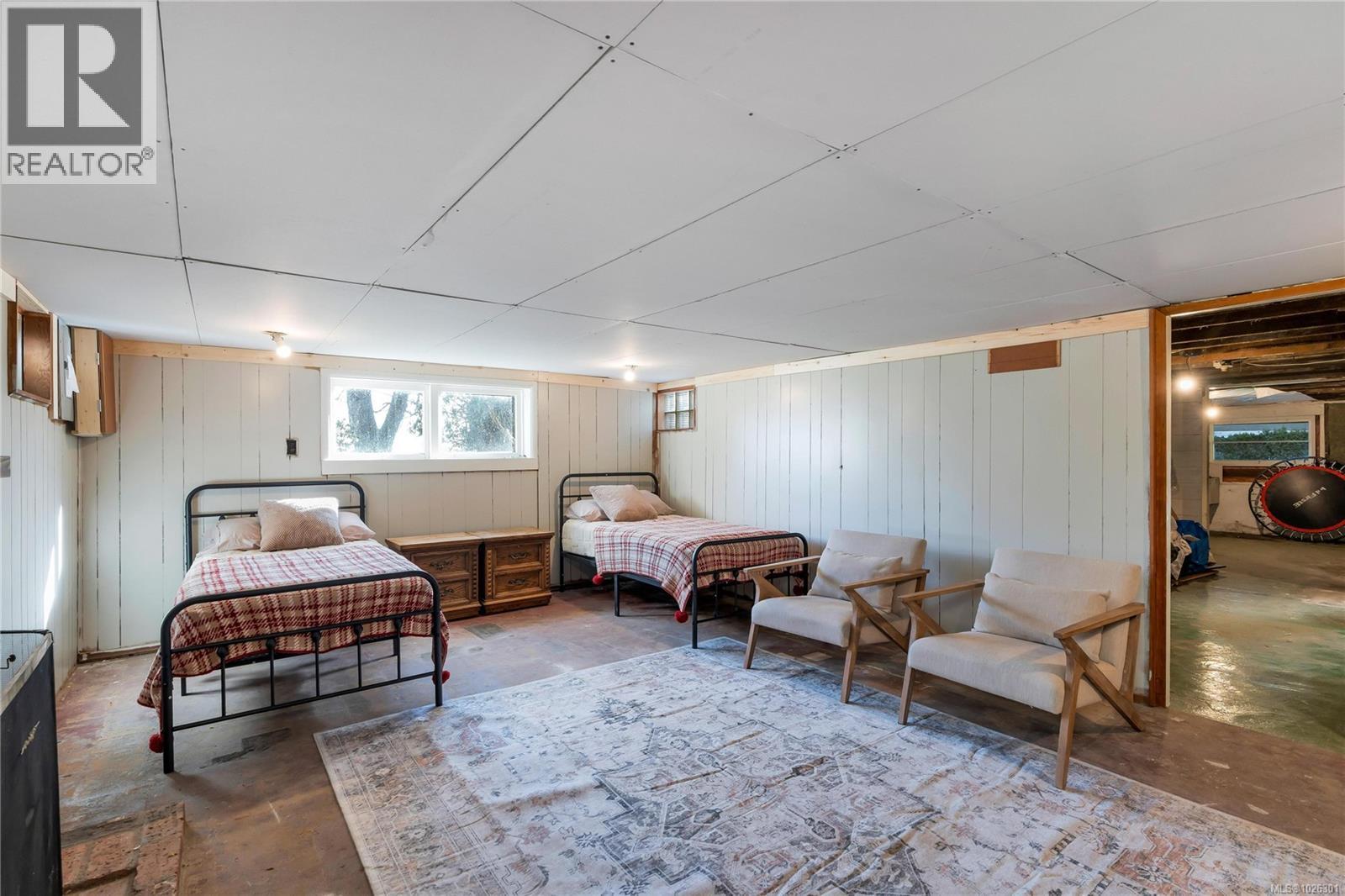  3580 Doncaster Drive, Saanich