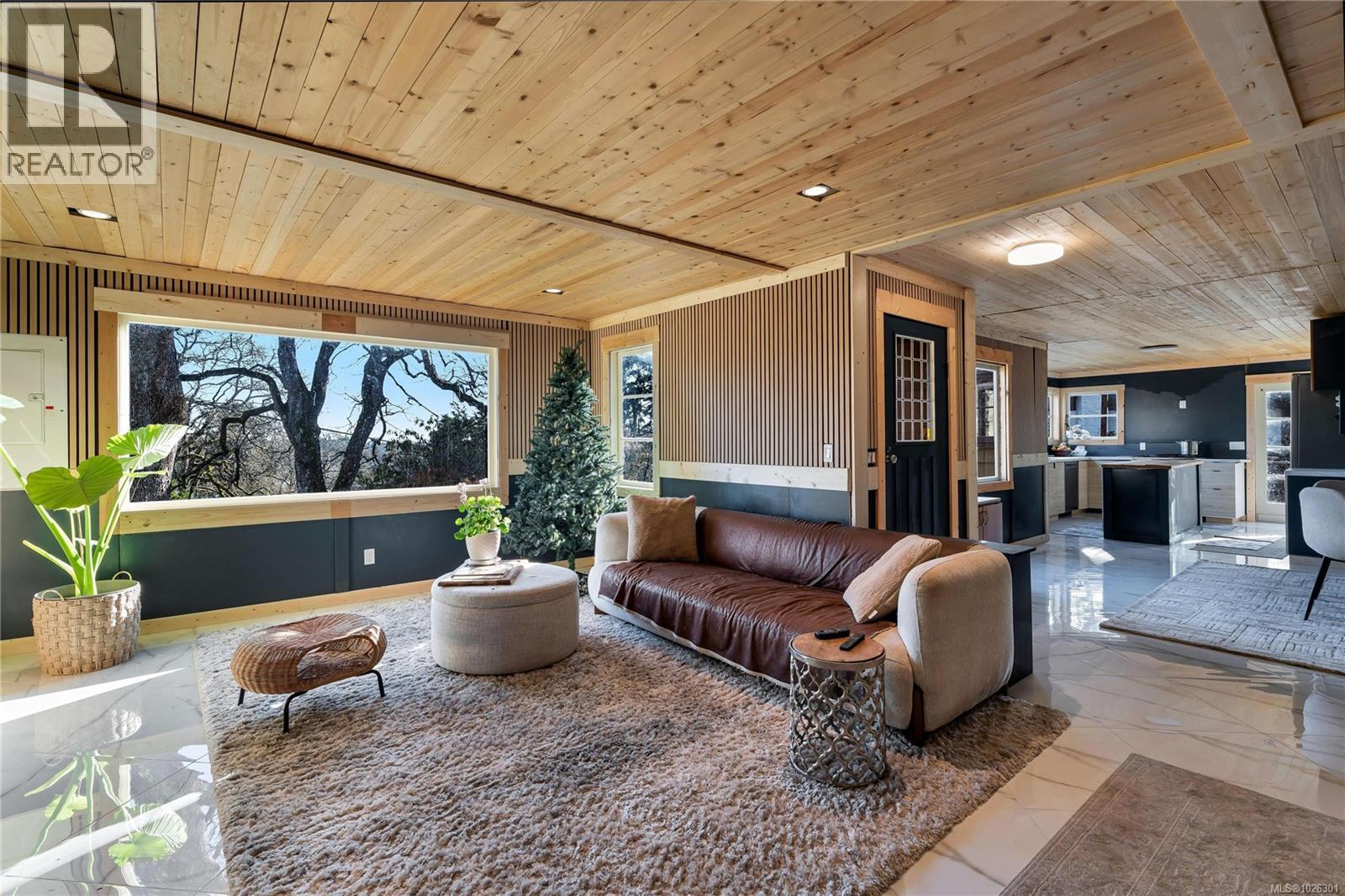  3580 Doncaster Drive, Saanich