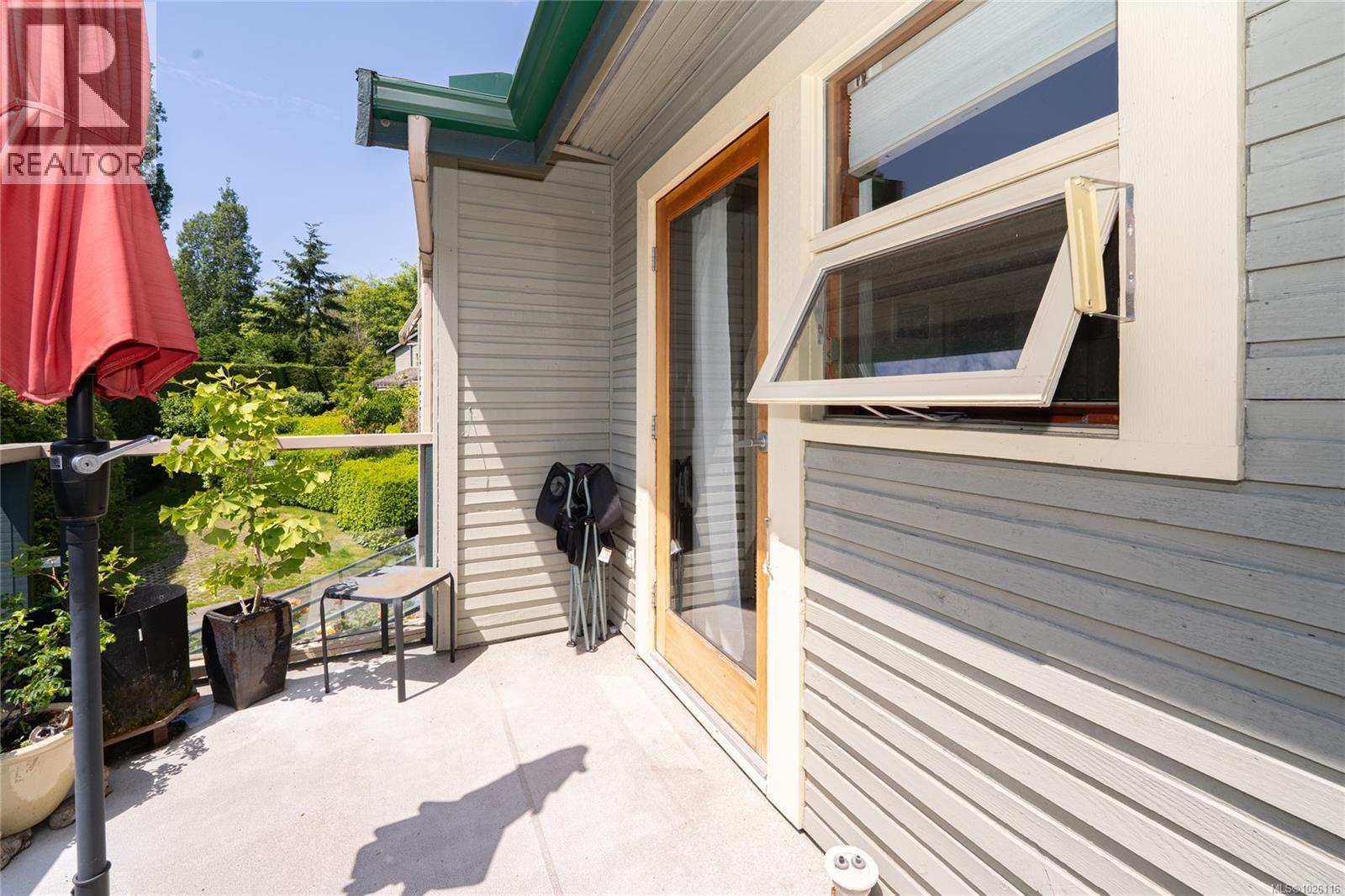 #9 133 Corbett Rd - 16