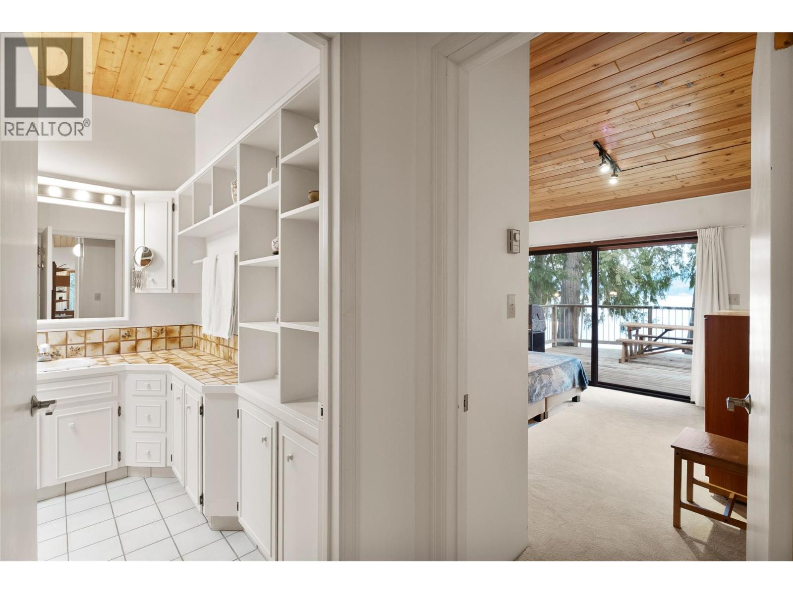  4119 Reid Road, Eagle Bay